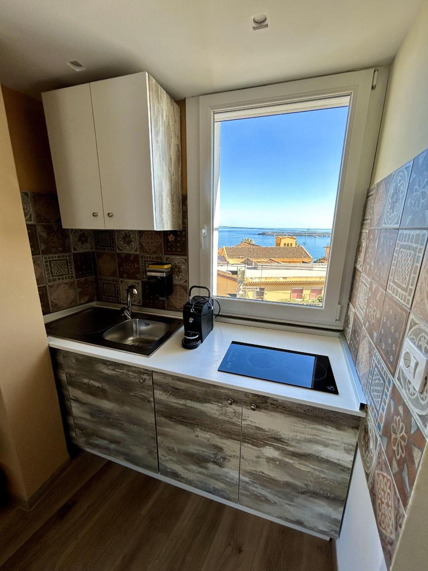 Vista Mare Apartments จีอาร์ดีนี นักซอส ภายนอก รูปภาพ