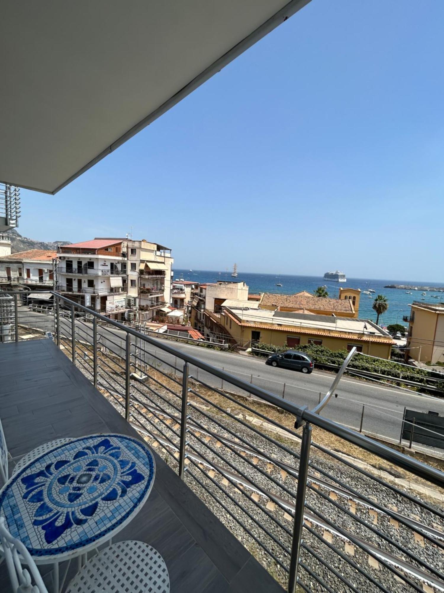 Vista Mare Apartments จีอาร์ดีนี นักซอส ภายนอก รูปภาพ