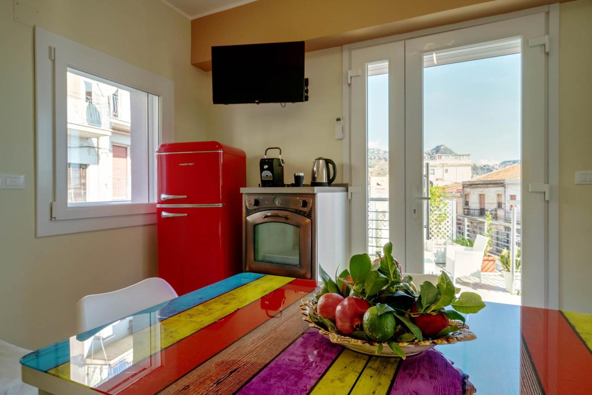Vista Mare Apartments จีอาร์ดีนี นักซอส ภายนอก รูปภาพ
